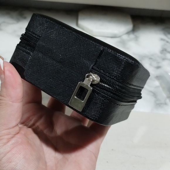 Travel Jewelry Carrier - Picture 3 of 5